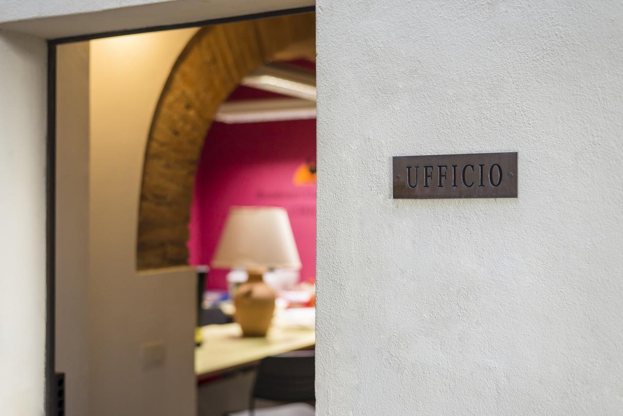 Il Chiostro Appartamenti & Suites Suvereto Exterior photo