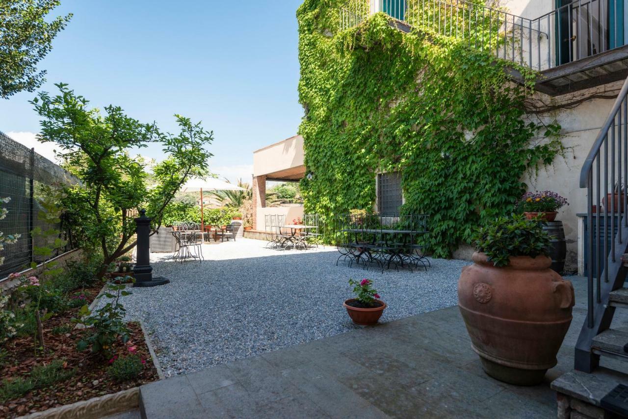 Il Chiostro Appartamenti & Suites Suvereto Exterior photo
